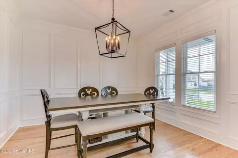 Dining - 427 Woodlawn St, Evans, GA 30809 photo 2 of 3