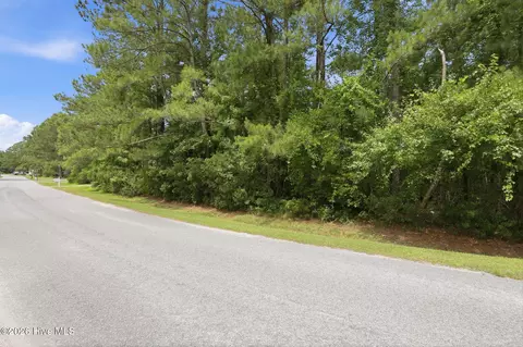 1112 Barkentine Dr, New Bern, NC 28560