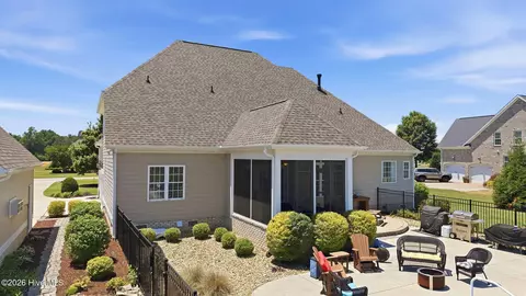 Exterior - 6208 Devonshire Dr, Wilson, NC 27896 photo 11 of 12