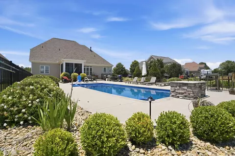Exterior - 6208 Devonshire Dr, Wilson, NC 27896 photo 9 of 12