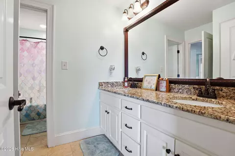 Bath - 6208 Devonshire Dr, Wilson, NC 27896 photo 5 of 7