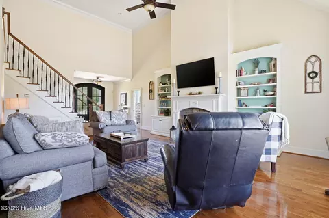 Living - 6208 Devonshire Dr, Wilson, NC 27896 photo 3 of 4