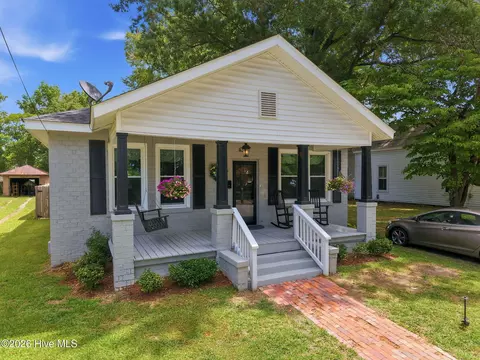 4396 W Church St, Farmville, NC 27828