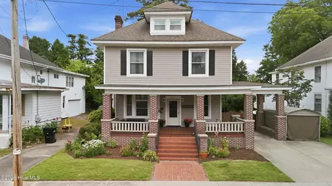 912 W Church St, Elizabeth City, NC 27909