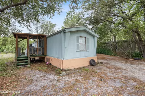 53 Elm Rd, Southport, NC 28461