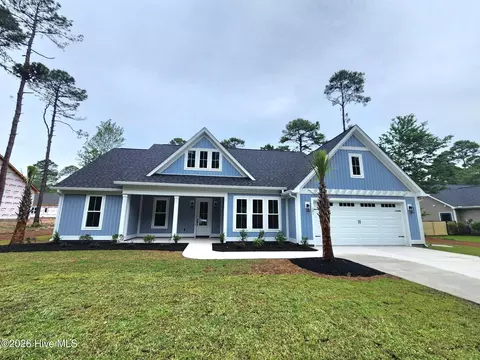181 Crossroad Dr NW, Calabash, NC 28467