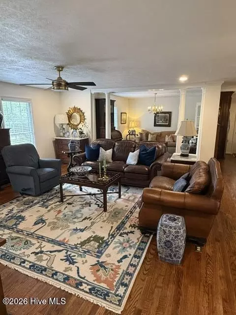 Living - 2813 Deer Trail Rd, Thomson, GA 30824 photo 3 of 3