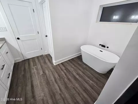 Bath - 1184 Sylvan Grove Rd, Stapleton, GA 30823 photo 6 of 6