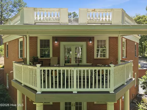 Exterior - 195 Canter Ln, Pinehurst, NC 28374 photo 2 of 11