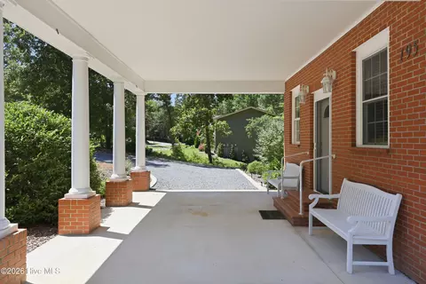 Exterior - 195 Canter Ln, Pinehurst, NC 28374 photo 7 of 11