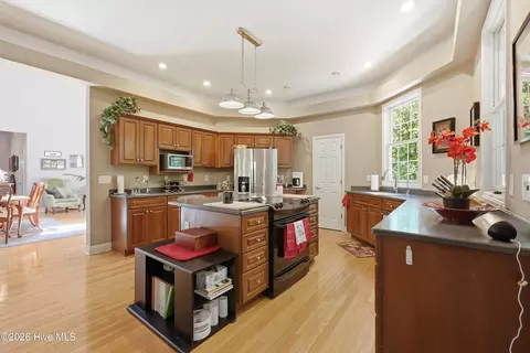 Kitchen - 195 Canter Ln, Pinehurst, NC 28374 photo 7 of 8