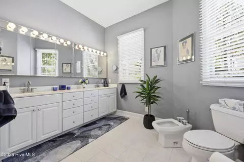 Bath - 195 Canter Ln, Pinehurst, NC 28374 photo 1 of 7