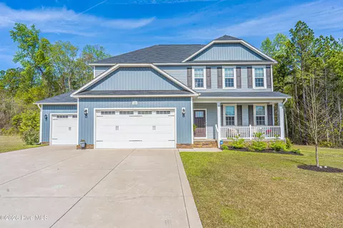104 Sierra Dr, Cameron, NC 28326