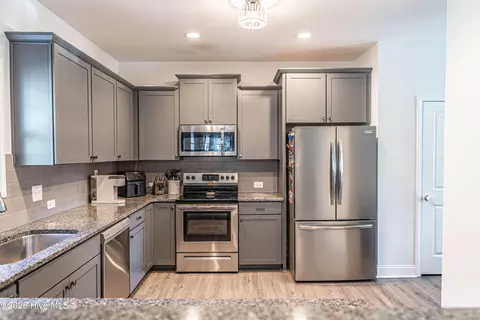 Kitchen - 104 Sierra Dr, Cameron, NC 28326 photo 3 of 4