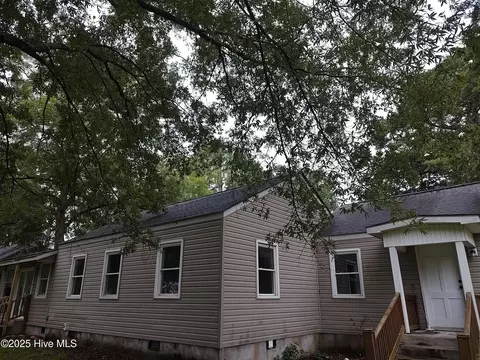 515 Jefferson Ave, New Bern, NC 28560