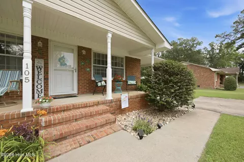 Exterior - 105 Beech Ln, Washington, NC 27889 photo 8 of 10