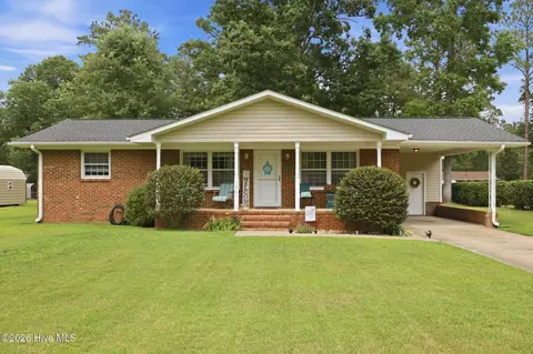 105 Beech Ln, Washington, NC 27889
