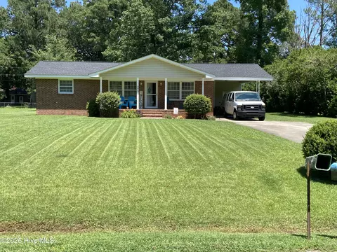 Exterior - 105 Beech Ln, Washington, NC 27889 photo 1 of 10