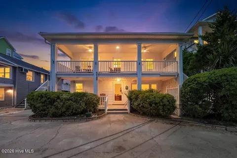 715 Carolina Beach Ave N, Carolina Beach, NC 28428