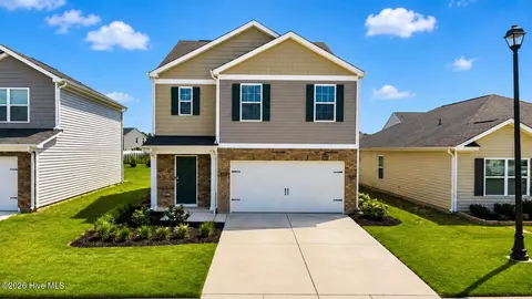 3209 Carr Dr, Greenville, NC 27834