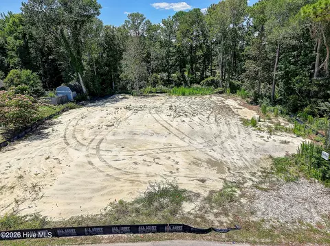 9216 Sedgley Dr, Wilmington, NC 28412