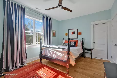 Bedroom - 101 Teal Cir, Hampstead, NC 28443 photo 4 of 5