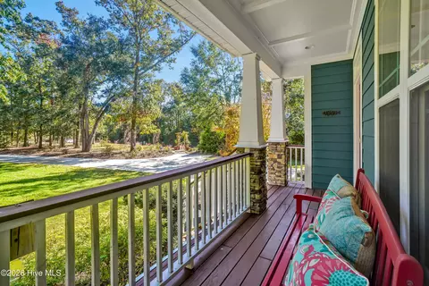 Exterior - 101 Teal Cir, Hampstead, NC 28443 photo 4 of 10