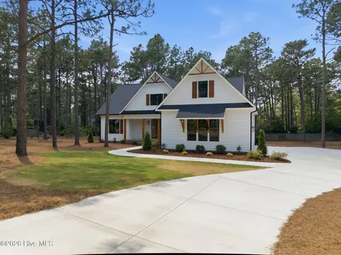 Exterior - 160 Midland Trl, Pinehurst, NC 28374 photo 10 of 13