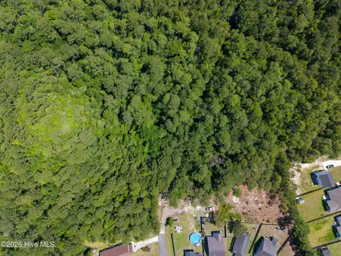 000 Leeward Ln, Hampstead, NC 28443 photo 5