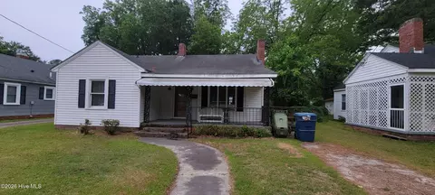 329 E 11th St, Washington, NC 27889