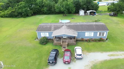 662 Straits Rd, Gloucester, NC 28528 photo 3