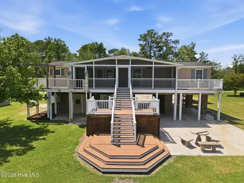 2831 Whichards Beach Rd, Chocowinity, NC 27817