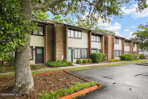 113 Bonner Ave #105, Morehead City, NC 28557