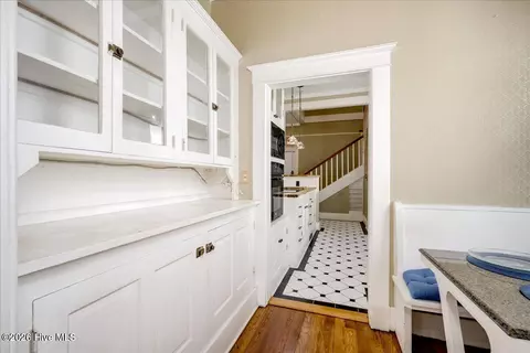 Entry Way - 209 Broad St, Augusta, GA 30901 photo 2 of 7