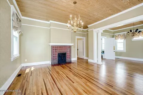 Living - 209 Broad St, Augusta, GA 30901 photo 2 of 4