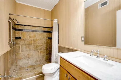 Bath - 209 Broad St, Augusta, GA 30901 photo 1 of 4