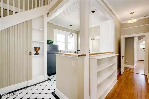 Entry Way - 209 Broad St, Augusta, GA 30901 photo 3 of 7