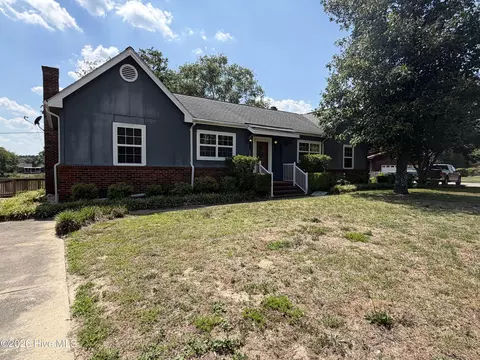 1380 Genoa Rd, Dudley, NC 28333