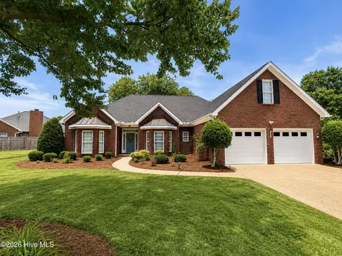 3903 Brookstone Dr, Winterville, NC 28590