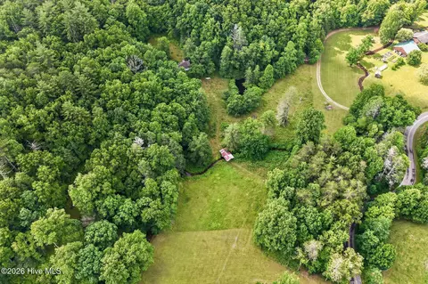 1881 Shoal Creek Rd, Murphy, NC 28906