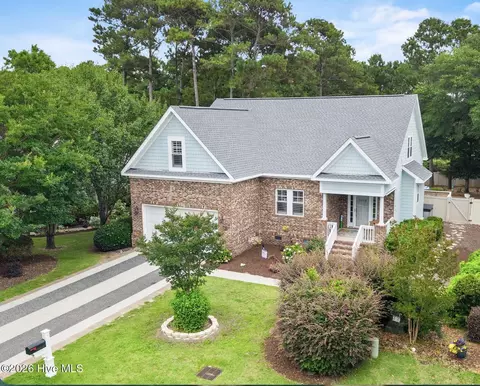 5068 Glen Cove Dr SE, Southport, NC 28461