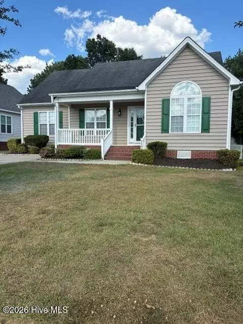 2205 Seagrave Dr, Winterville, NC 28590