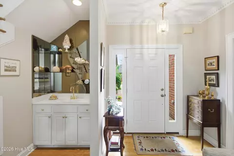 1010 Devonshire Dr, Trent Woods, NC 28562 photo 9
