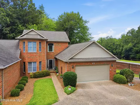 1010 Devonshire Dr, Trent Woods, NC 28562 photo 2