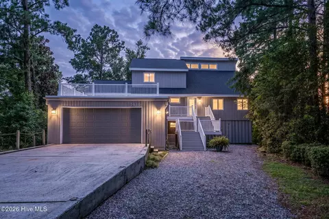 5616 Gondolier Dr, New Bern, NC 28560