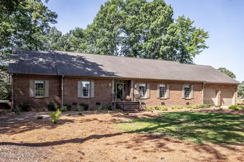 5050 Country Club Dr N, Wilson, NC 27896