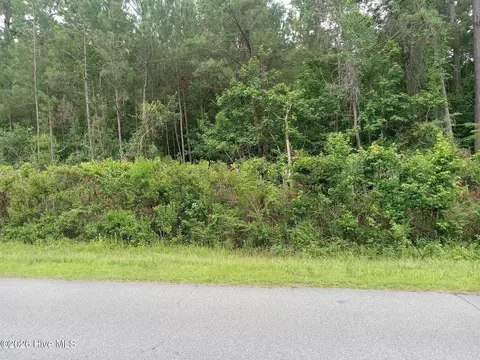6735 Richardson Dr NW, Ocean Isle Beach, NC 28469