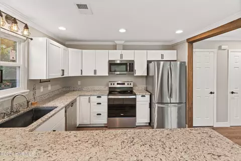 Kitchen - 3922 Carson Cutoff, Martinez, GA 30907 photo 2 of 2