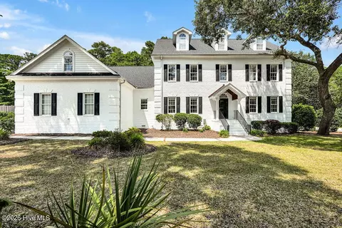 5617 Maxwell Pl, Wilmington, NC 28409