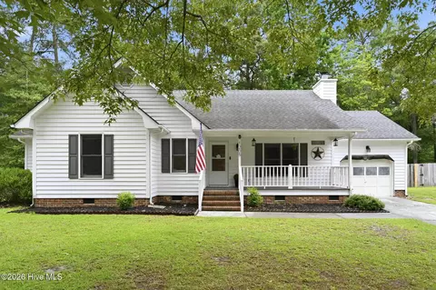 1205 Spanish Moss Ct, Richlands, NC 28574